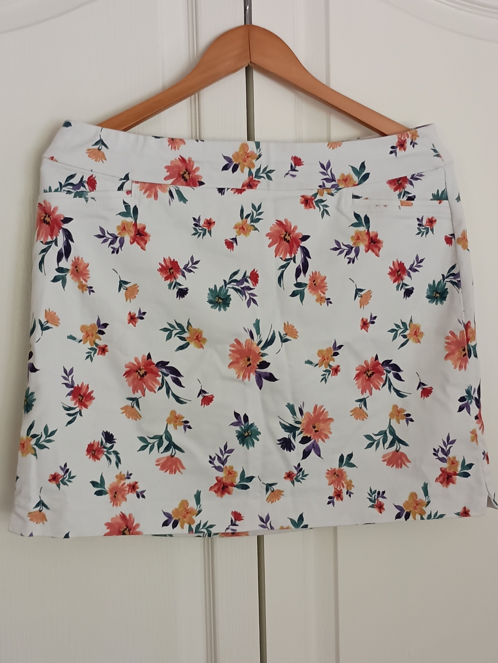 croft & barrow White Floral Mini Skirt with Coral and Teal Accents
